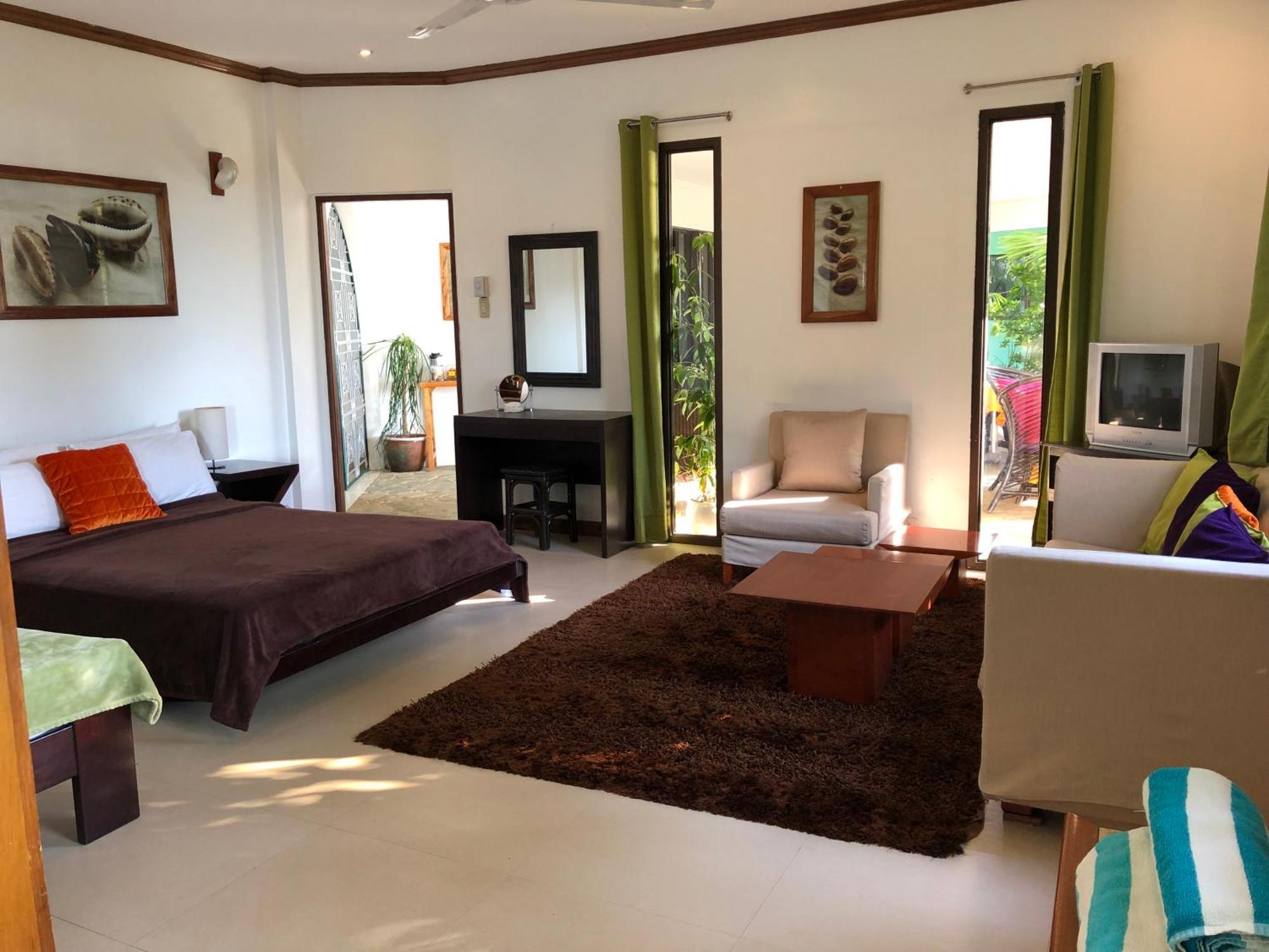Argonauta Boracay Apartment Suites And Villas Boracay Island Esterno foto
